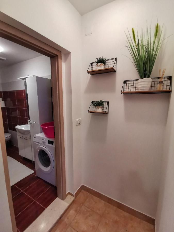 Apartments Plejic Seget Vranjica Luaran gambar