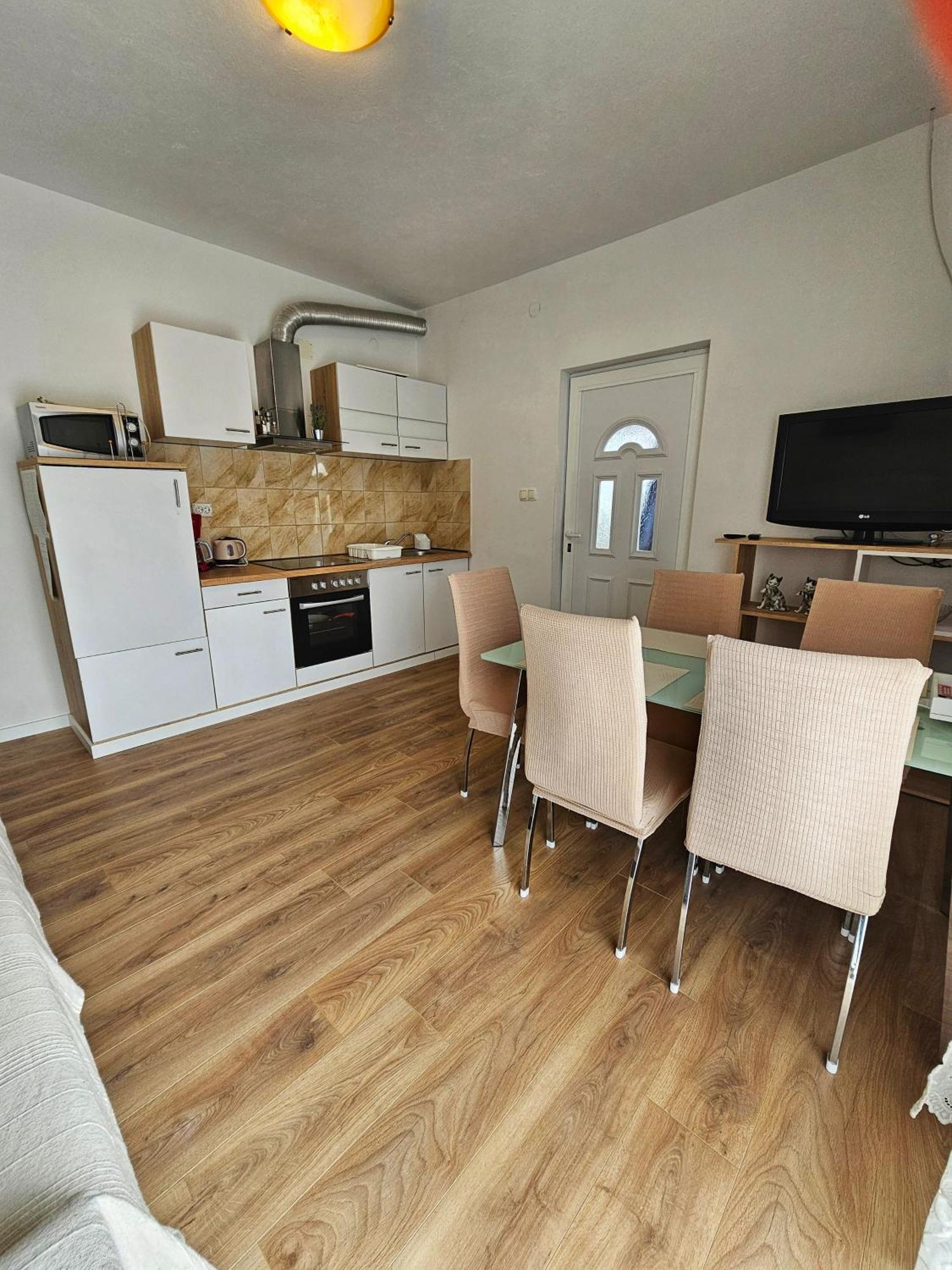 Apartments Plejic Seget Vranjica Luaran gambar